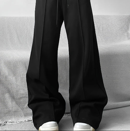 Figure Flattering Drooping Straight Leg Sweatpants